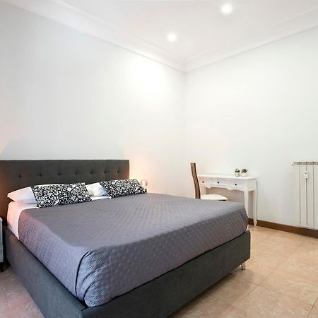 Appia Luxe - A Poche Fermate Del Centro Apartment โรม ภายนอก รูปภาพ