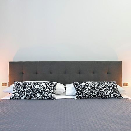 Appia Luxe - A Poche Fermate Del Centro Apartment โรม ภายนอก รูปภาพ